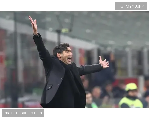 里尔主帅丰塞卡延续4-2-3-1传控高压体系，注重边路突破与中路包抄